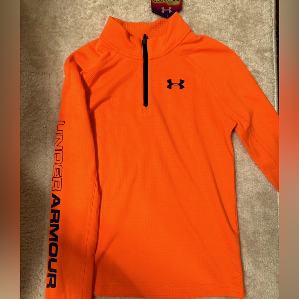 Boys Under Armour Quarter Zip. Size Youth Large
